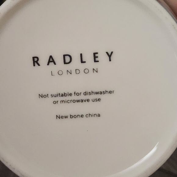 🎁🎄Set of 2 RADLEY of LONDON mugs cup gifts Christmas Bone China ☕️ - Picture 4 of 5